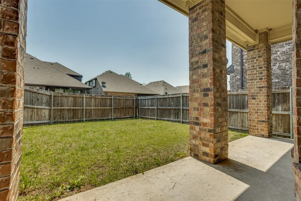 610 Crockett Drive Lavon TX 75166