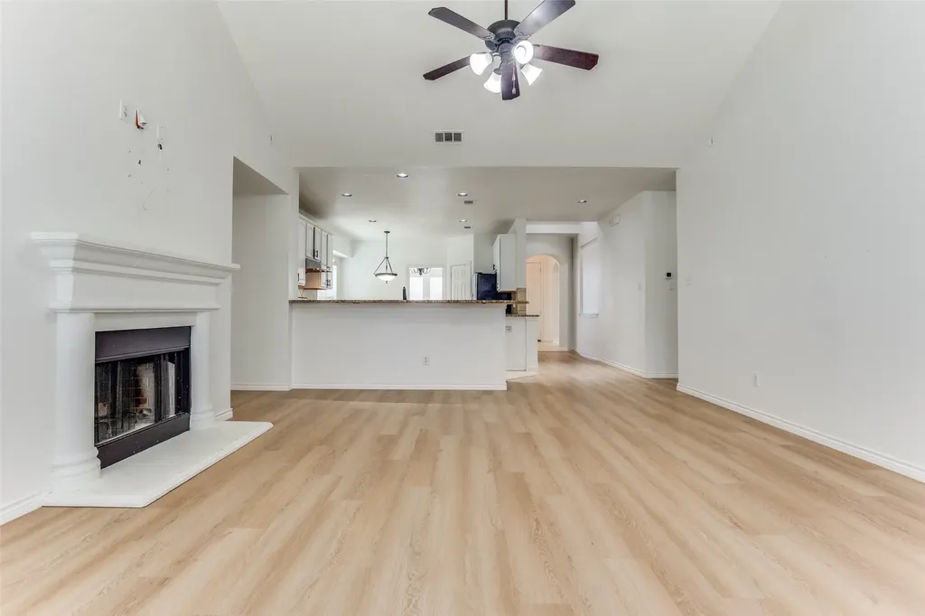 610 Crockett Drive Lavon TX 75166