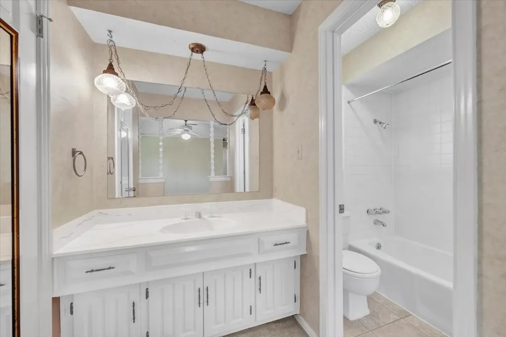 306 Swan Ridge Place Duncanville TX 75137