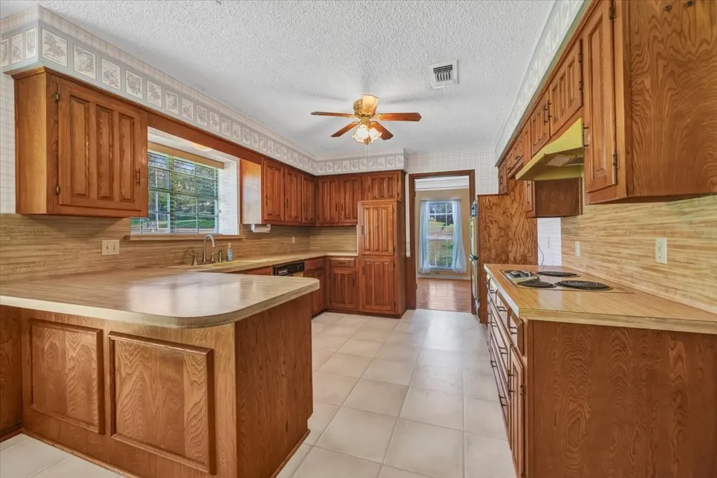 306 Swan Ridge Place Duncanville TX 75137