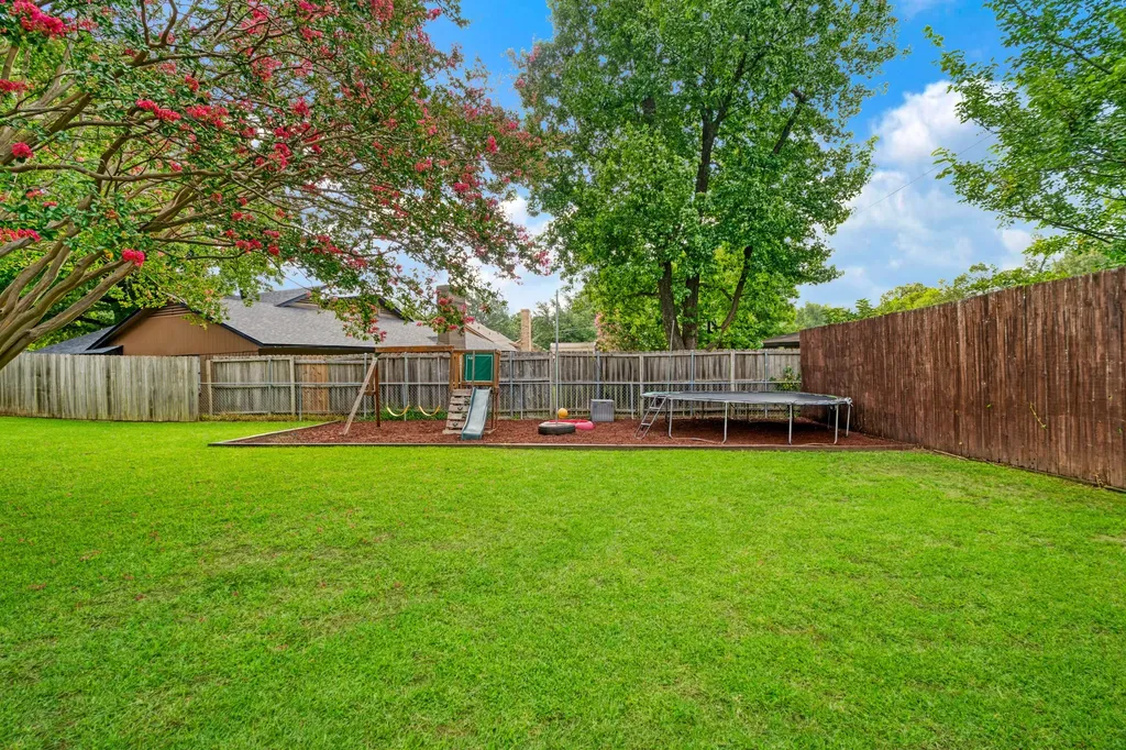 3320 Cleveland Paris TX 75460