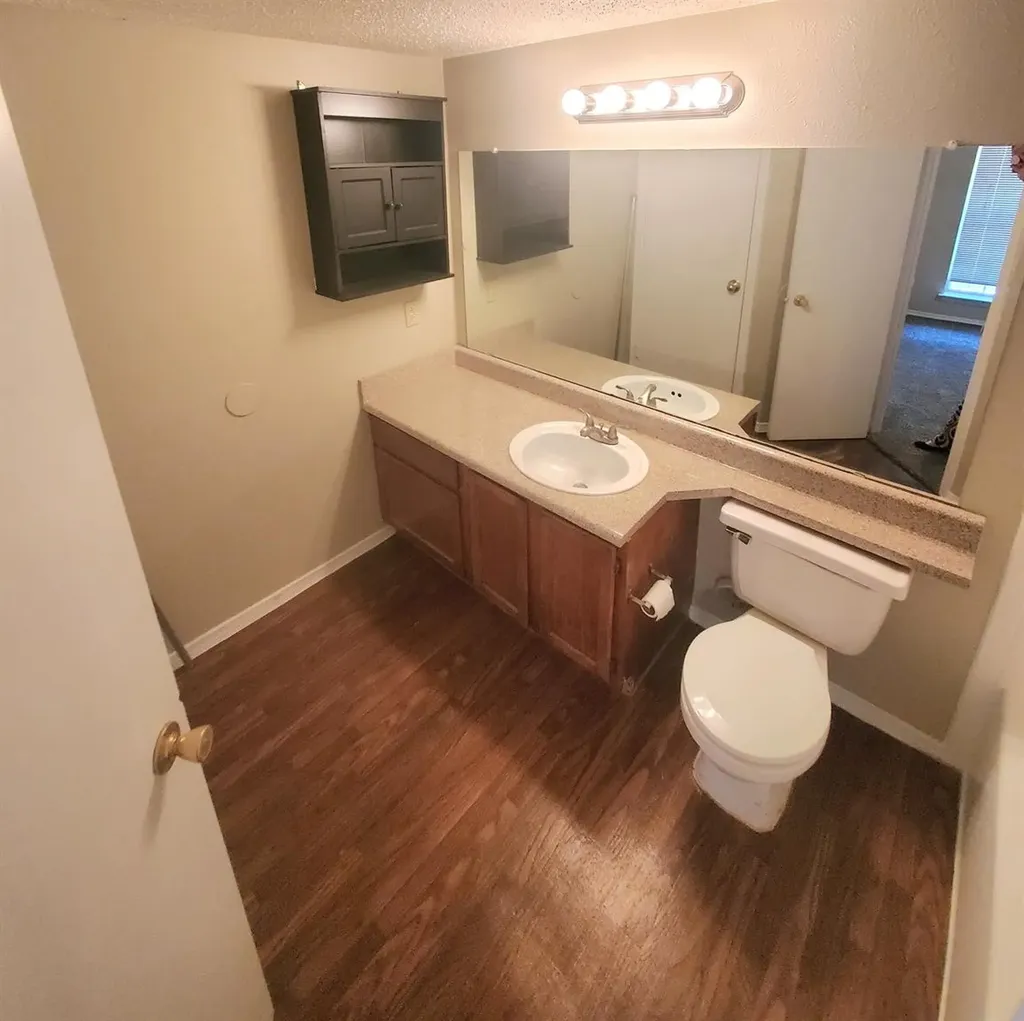 18333 Roehampton Drive Dallas TX 75252