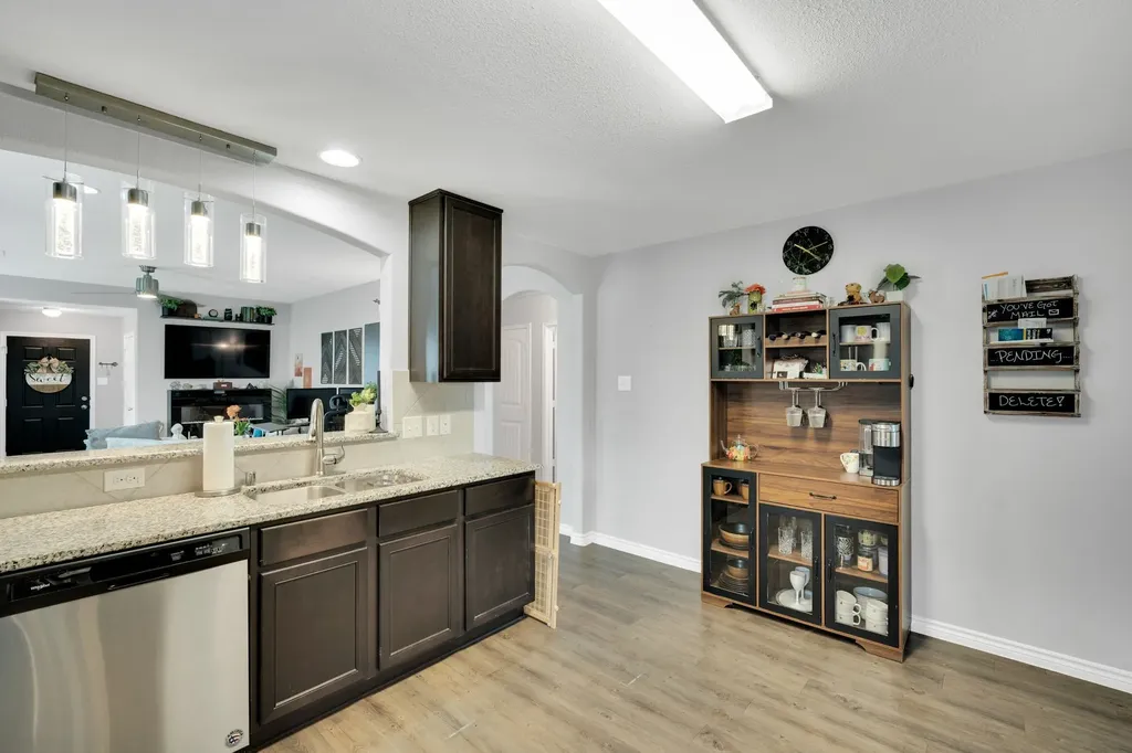 3308 Robin Road Ennis TX 75119