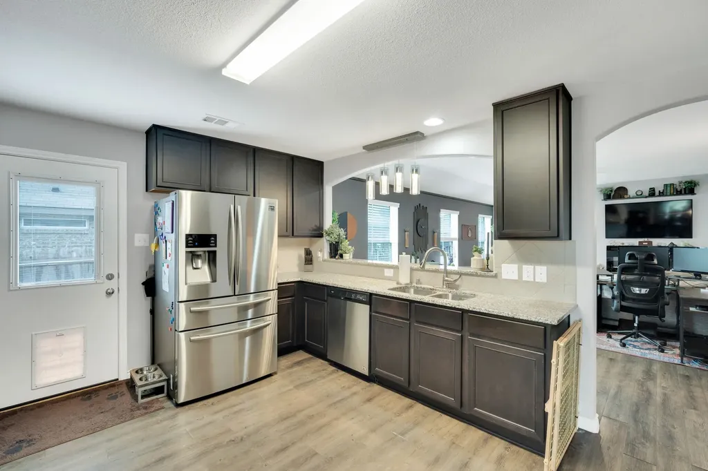3308 Robin Road Ennis TX 75119