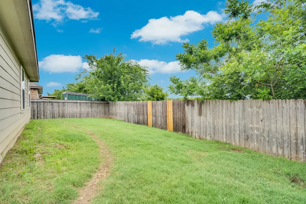 3308 Robin Road Ennis TX 75119