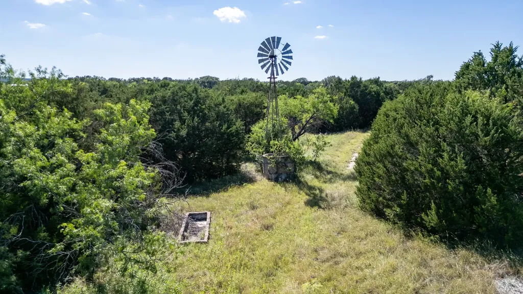 2820 Pr 4211 Evant TX 76525