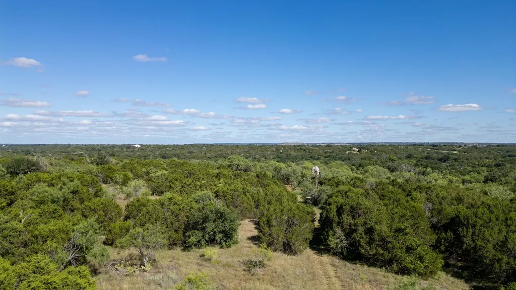 2820 Pr 4211 Evant TX 76525