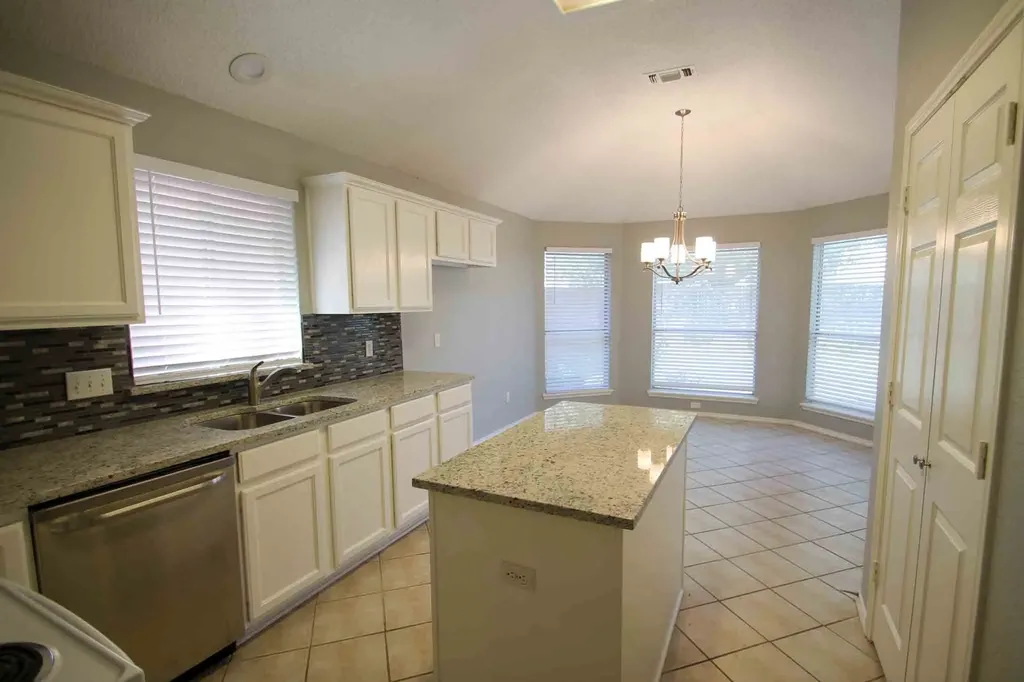 2932 Dover Drive Mckinney TX 75069