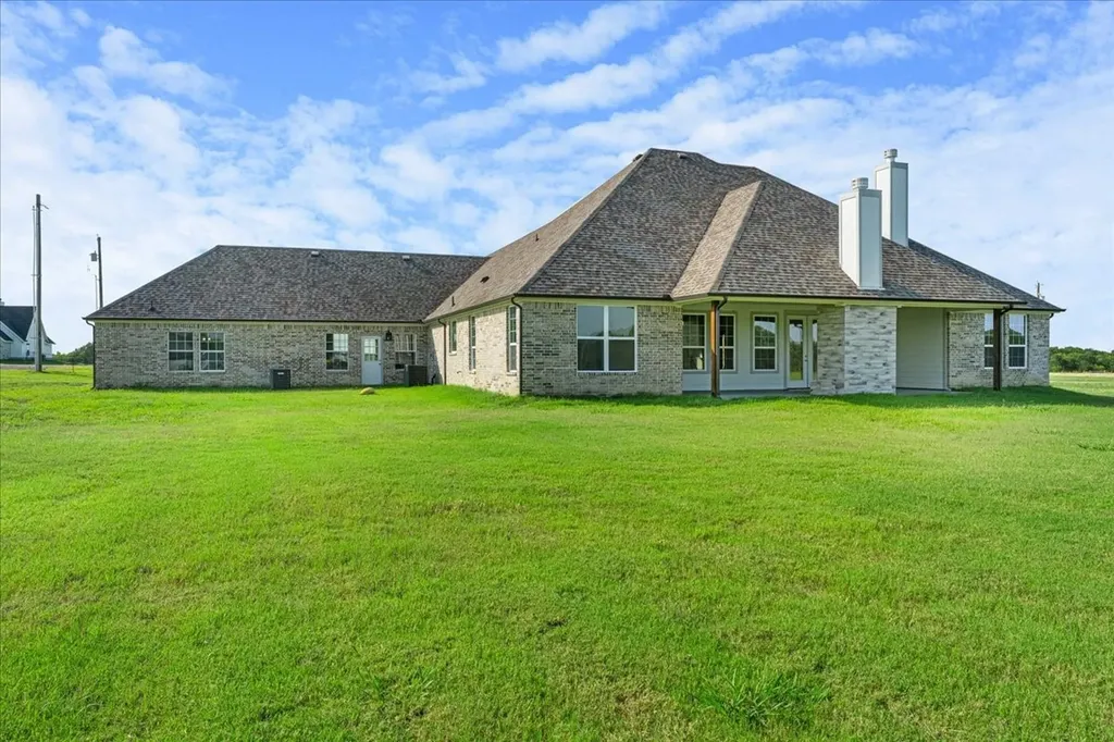1060 Grison Circle Corsicana TX 75109