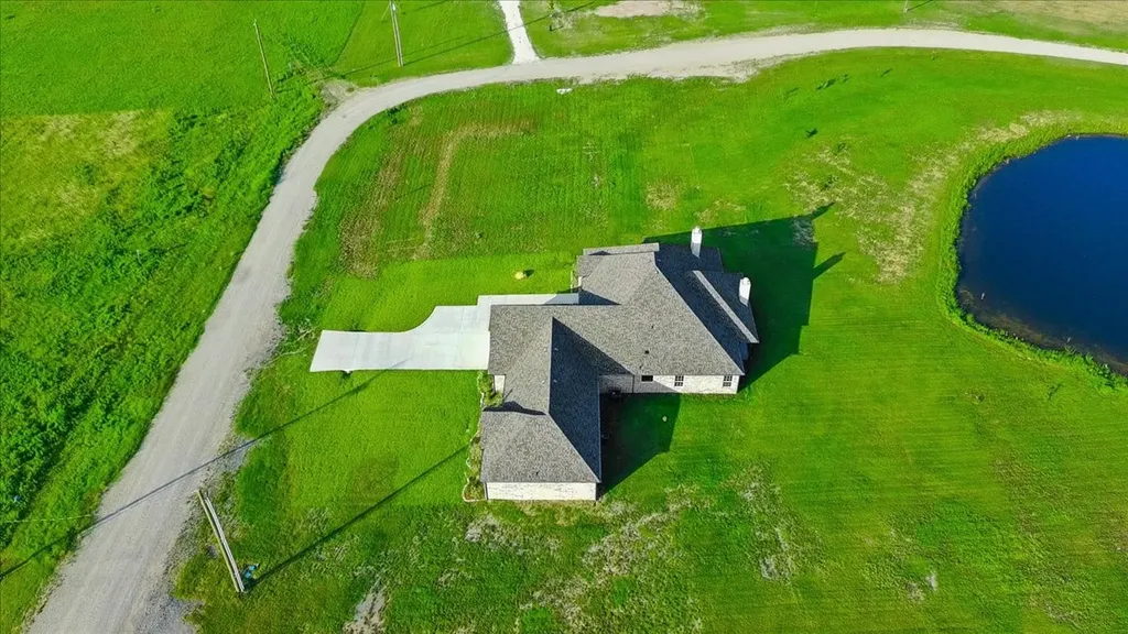 1060 Grison Circle Corsicana TX 75109