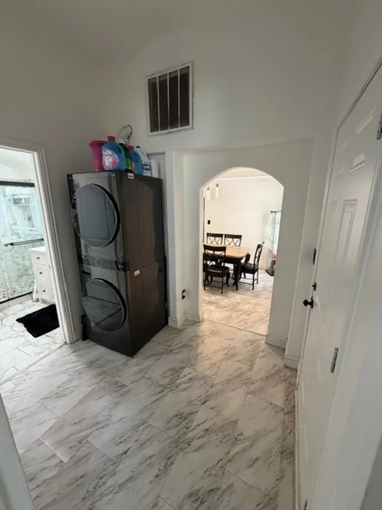 2211 Irion Avenue Fort Worth TX 76106