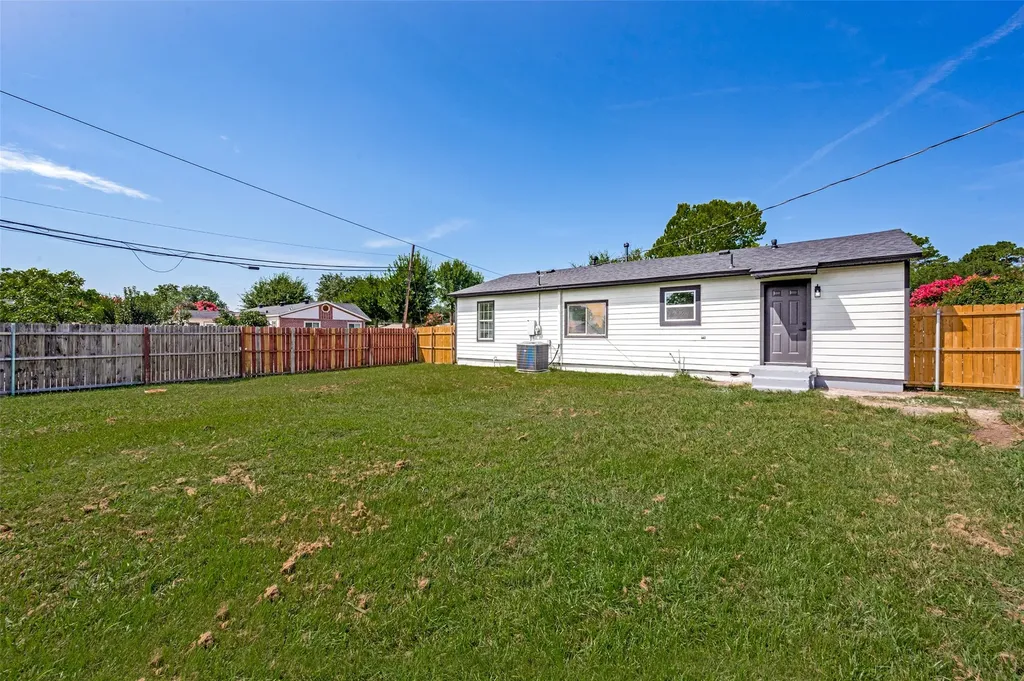 1712 Milner Road Irving TX 75061