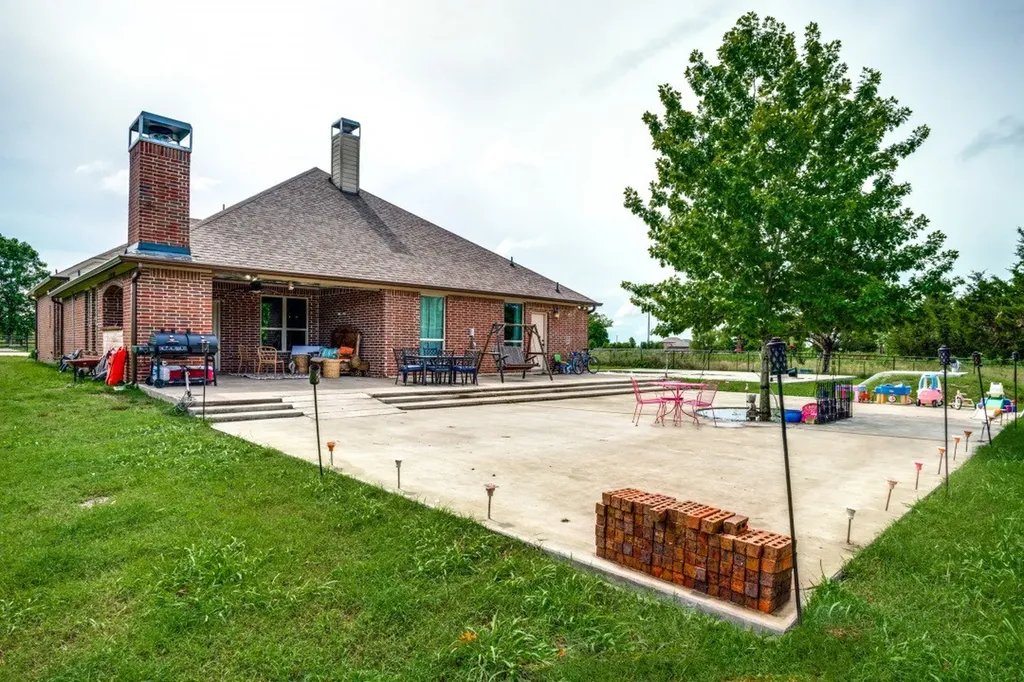 1953 S Sky Meadows Drive Caddo Mills TX 75135