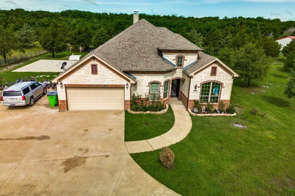 1953 S Sky Meadows Drive Caddo Mills TX 75135