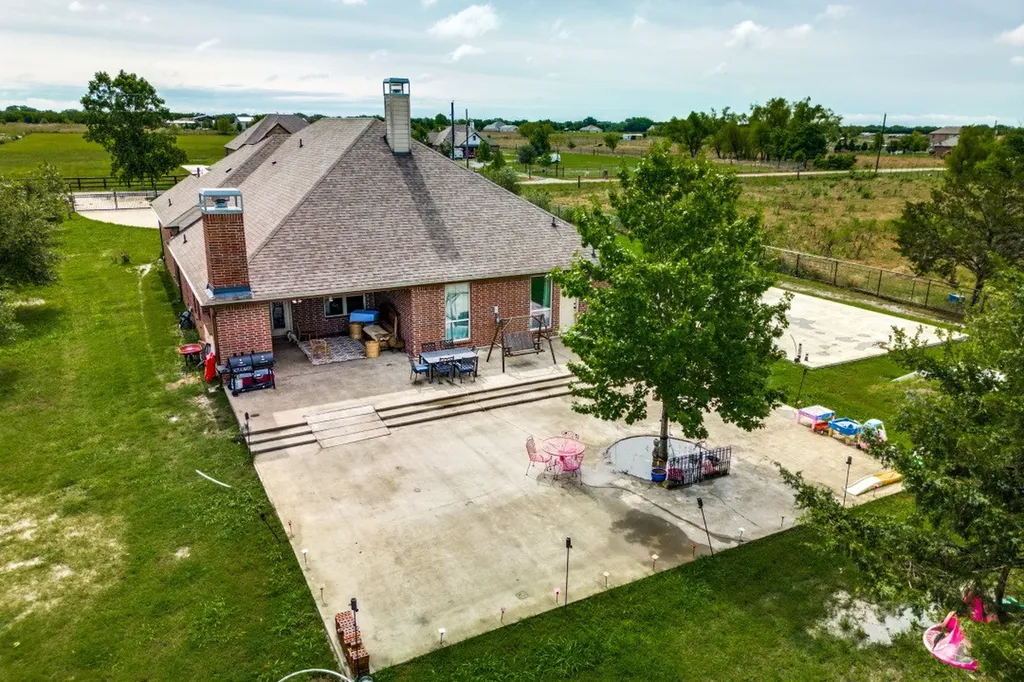 1953 S Sky Meadows Drive Caddo Mills TX 75135