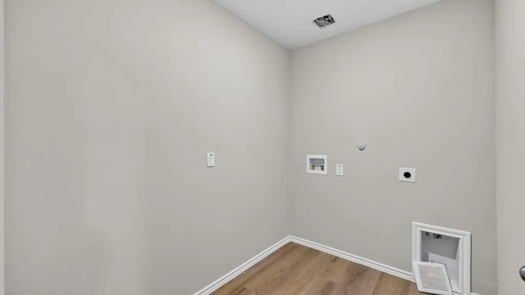 131 Mach Way Mineral Wells TX 76067