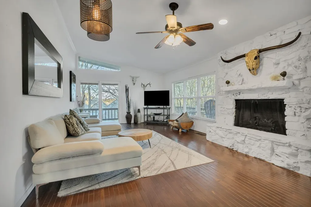 4901 Fairway Court De Cordova TX 76049
