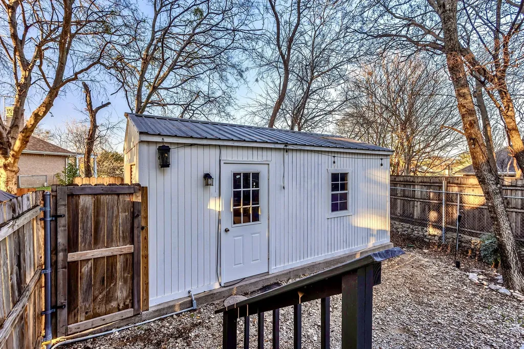 4901 Fairway Court De Cordova TX 76049