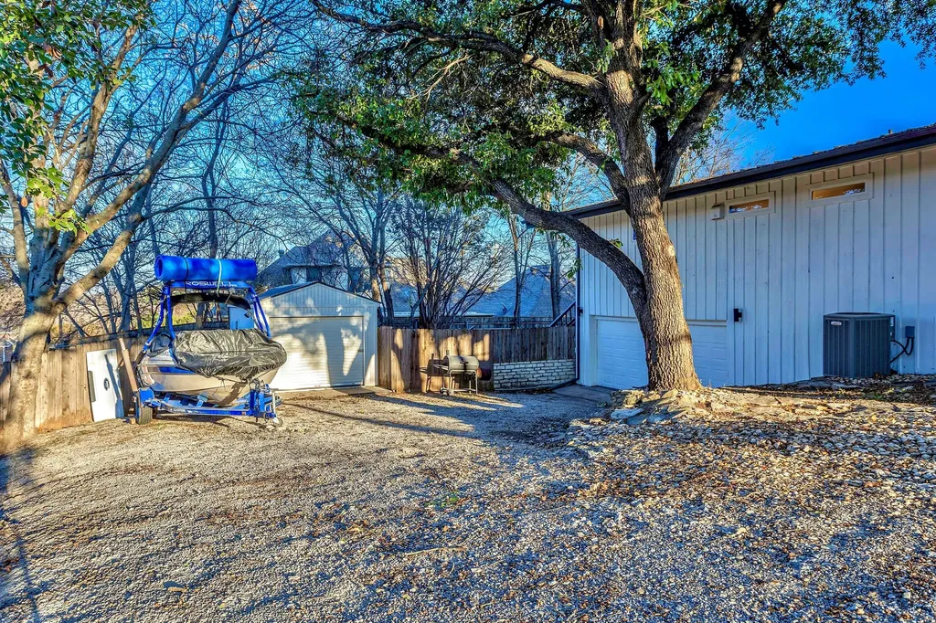 4901 Fairway Court De Cordova TX 76049