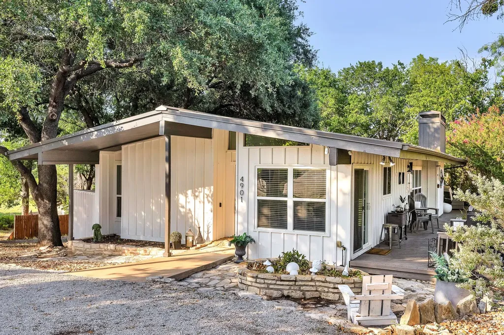 4901 Fairway Court De Cordova TX 76049