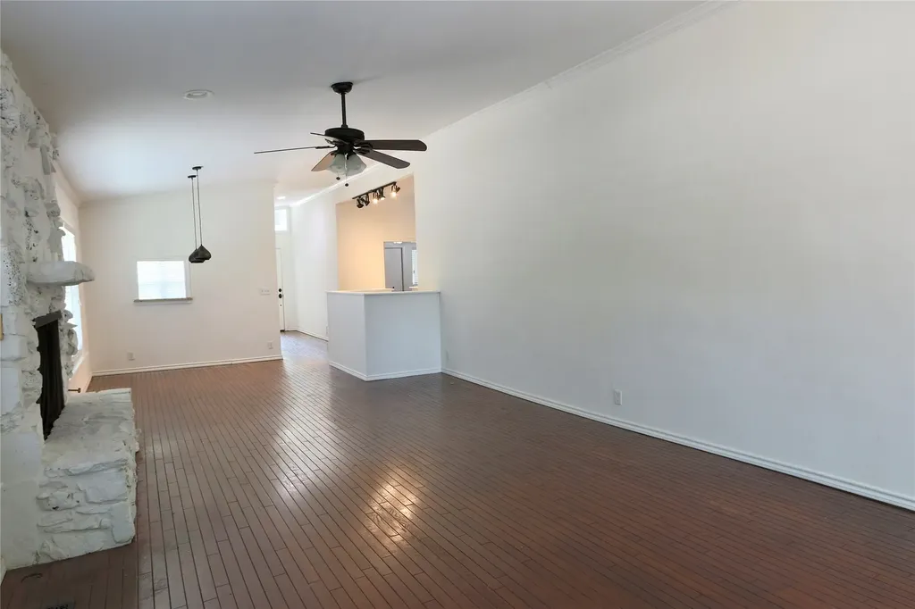 4901 Fairway Court De Cordova TX 76049
