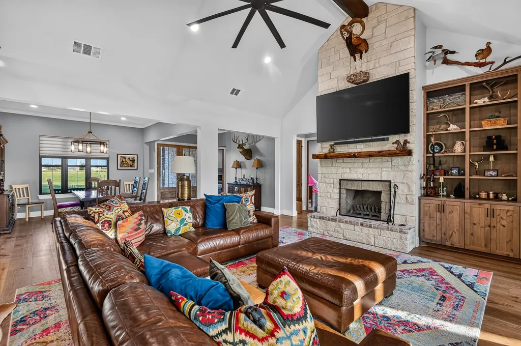 10602 Indian Trail Sanger TX 76266