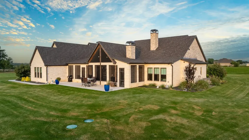 10602 Indian Trail Sanger TX 76266
