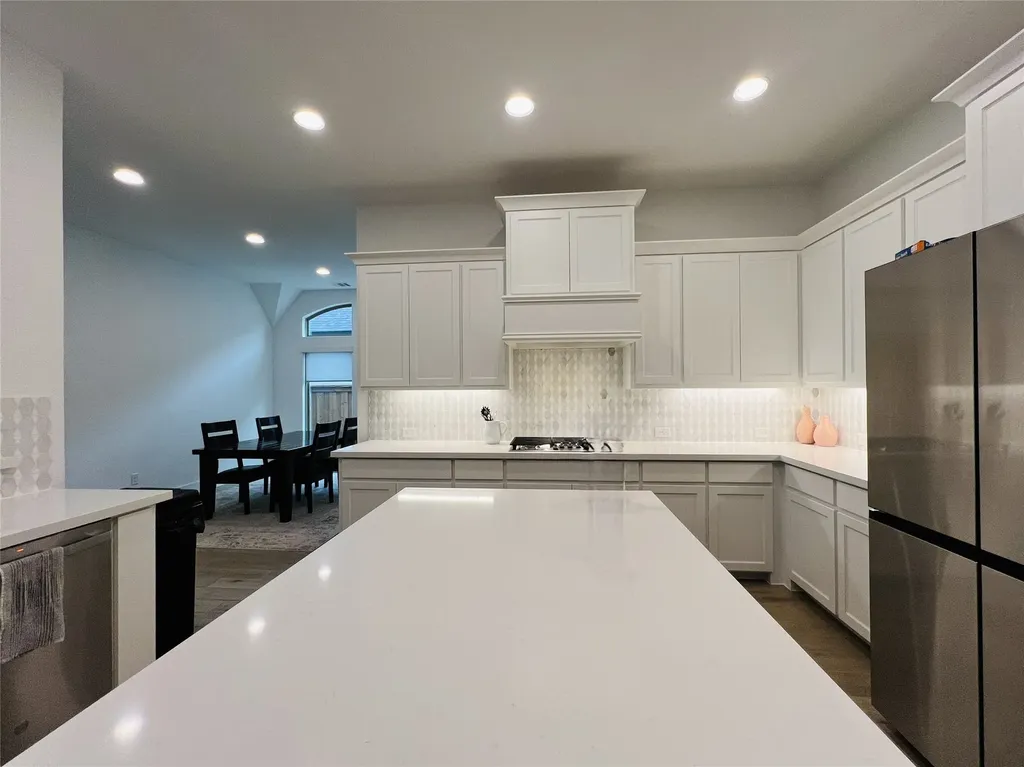 1929 Paxton Pass Mckinney TX 75071