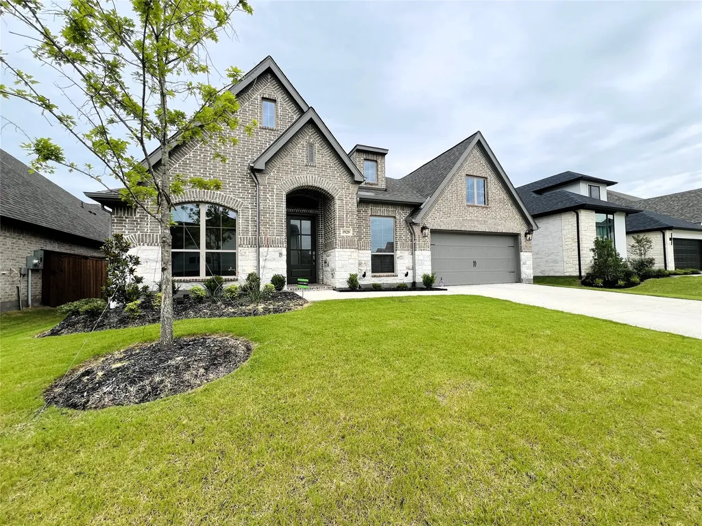 1929 Paxton Pass Mckinney TX 75071