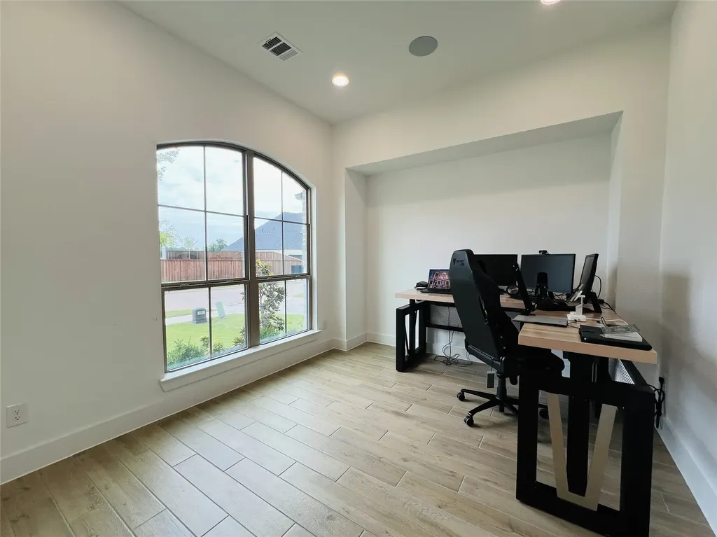 1929 Paxton Pass Mckinney TX 75071