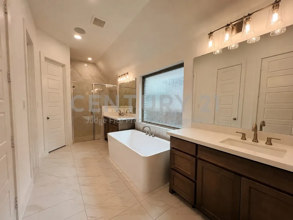 1929 Paxton Pass Mckinney TX 75071