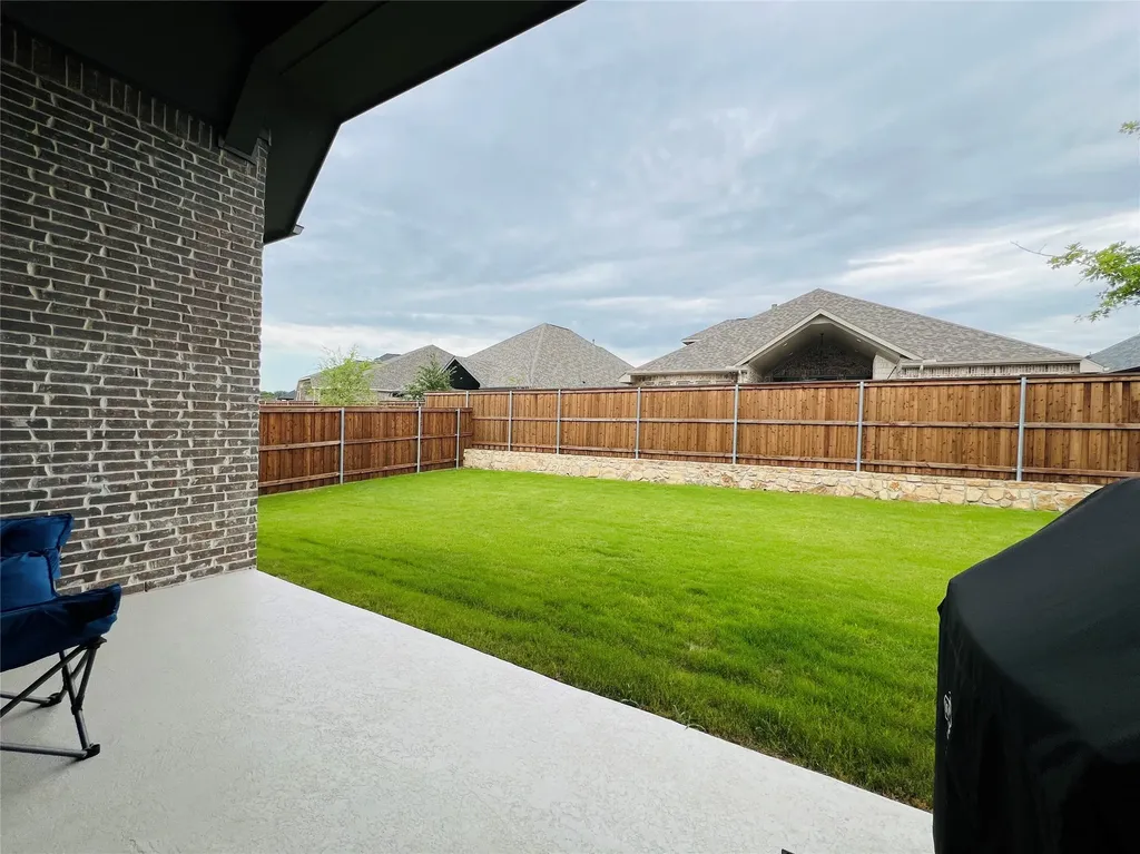 1929 Paxton Pass Mckinney TX 75071