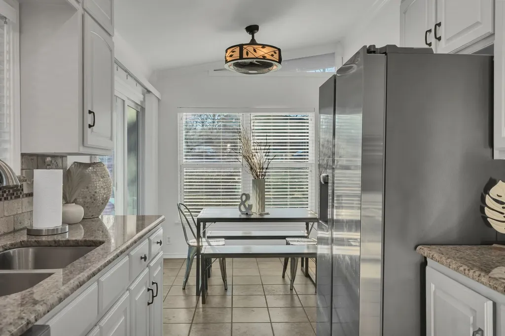 4901 Fairway Court De Cordova TX 76049