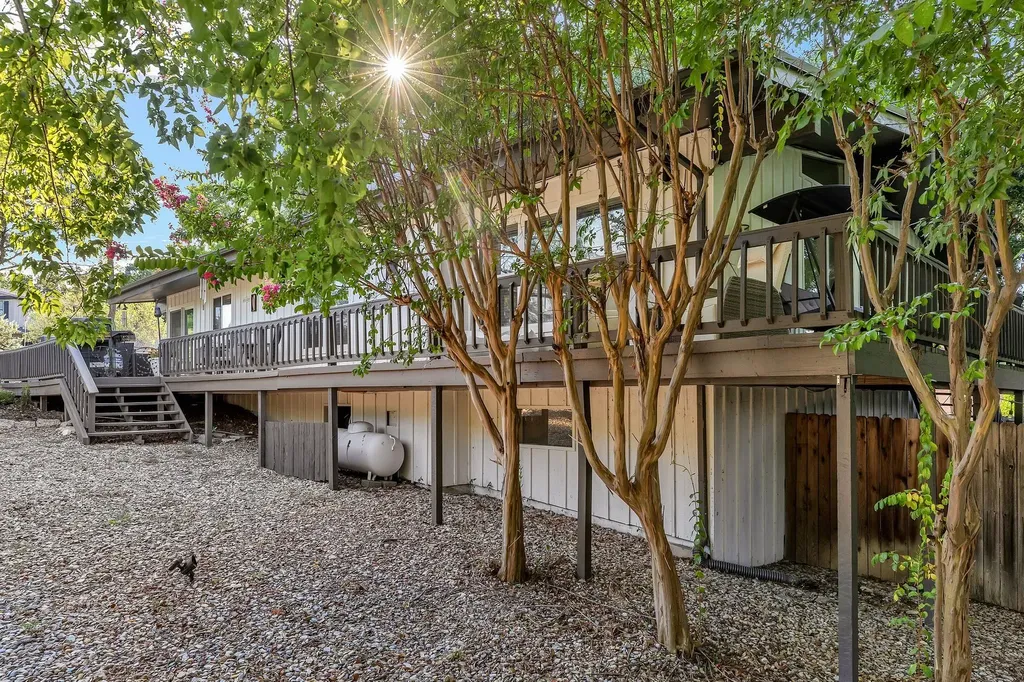 4901 Fairway Court De Cordova TX 76049