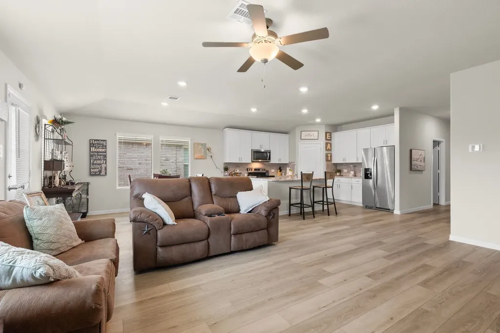 220 Sugarlands Drive Greenville TX 75402
