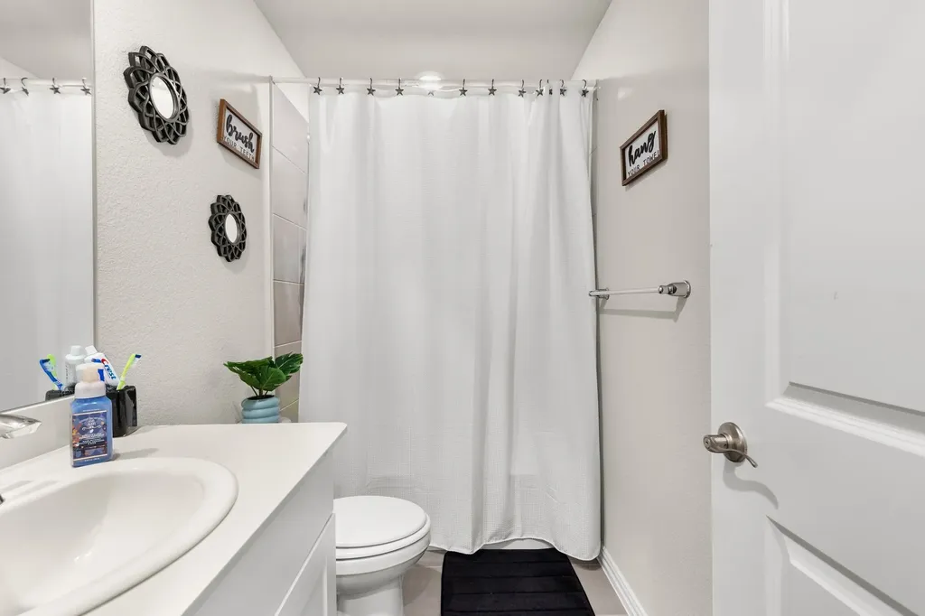 220 Sugarlands Drive Greenville TX 75402