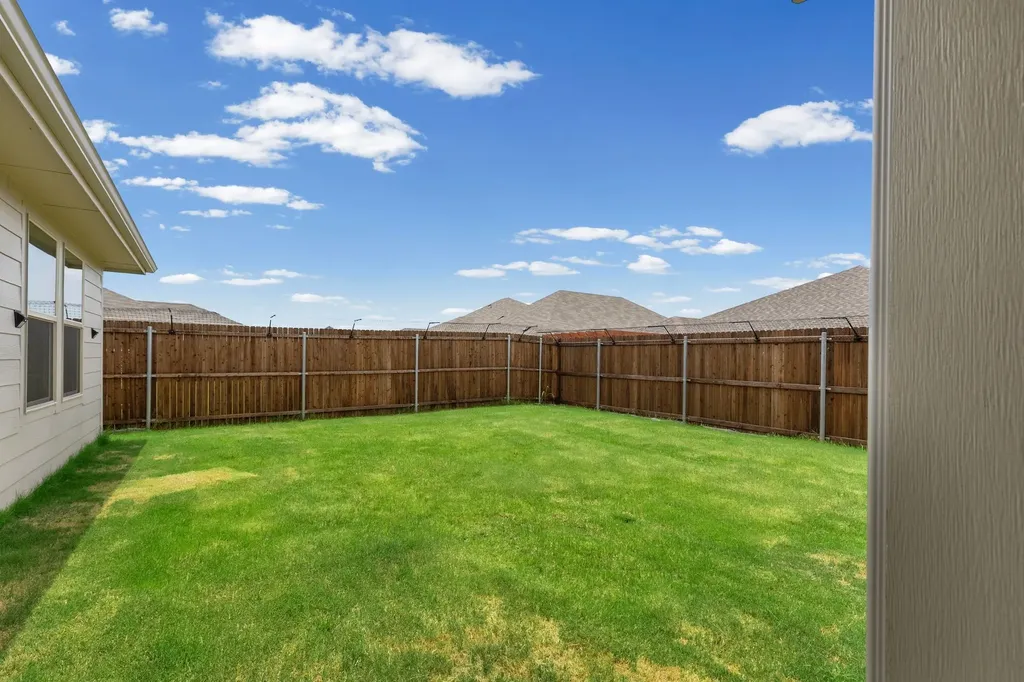 220 Sugarlands Drive Greenville TX 75402
