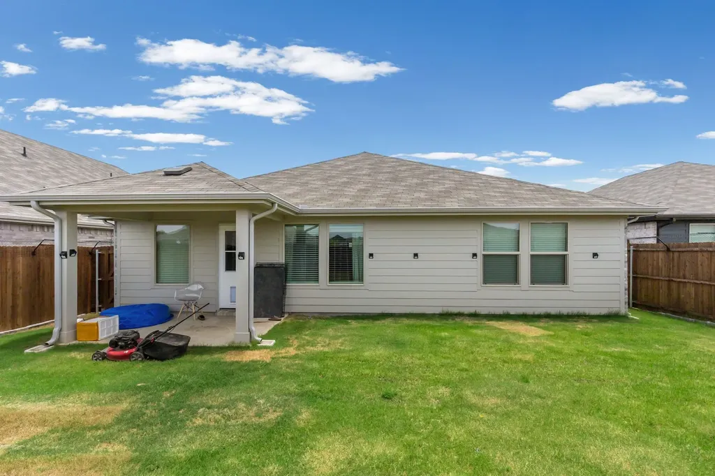 220 Sugarlands Drive Greenville TX 75402