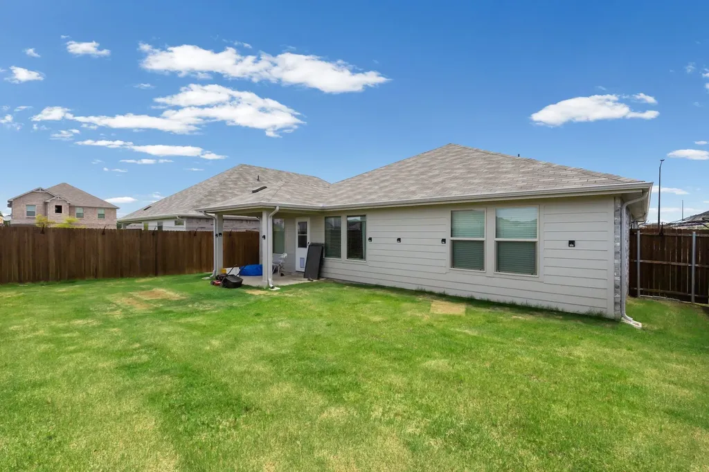 220 Sugarlands Drive Greenville TX 75402
