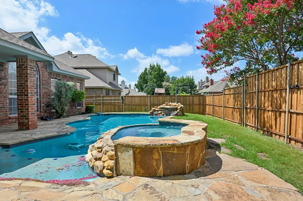 2225 Kings Forest Lane Flower Mound TX 75028