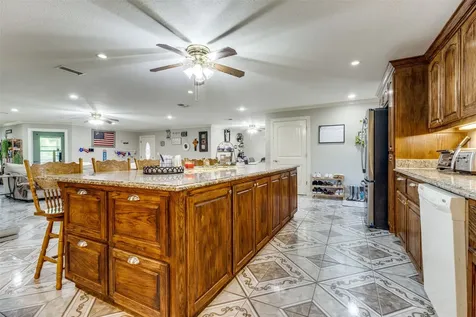 1590 Farm Road 2352a Sumner TX 75486