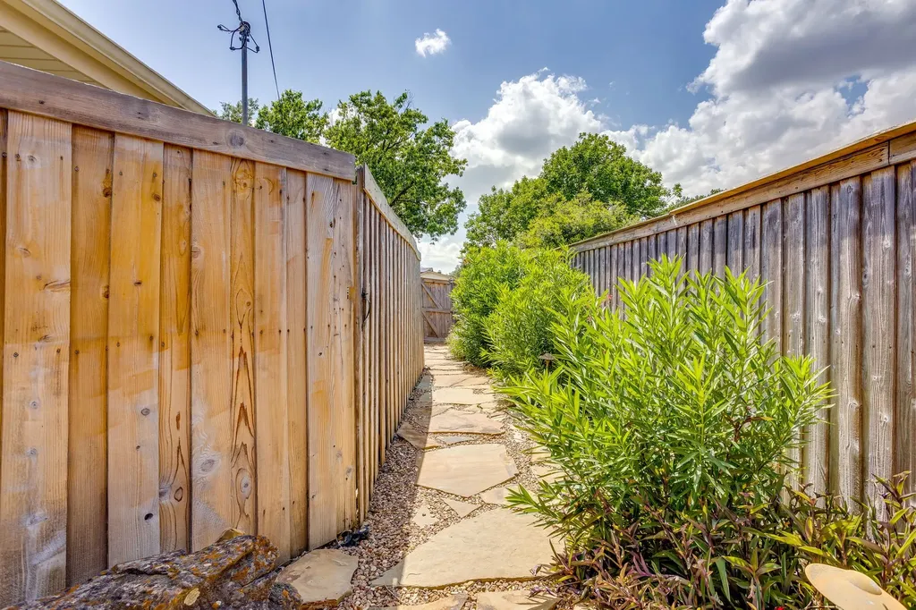 6609 Whistler Court Fort Worth TX 76133