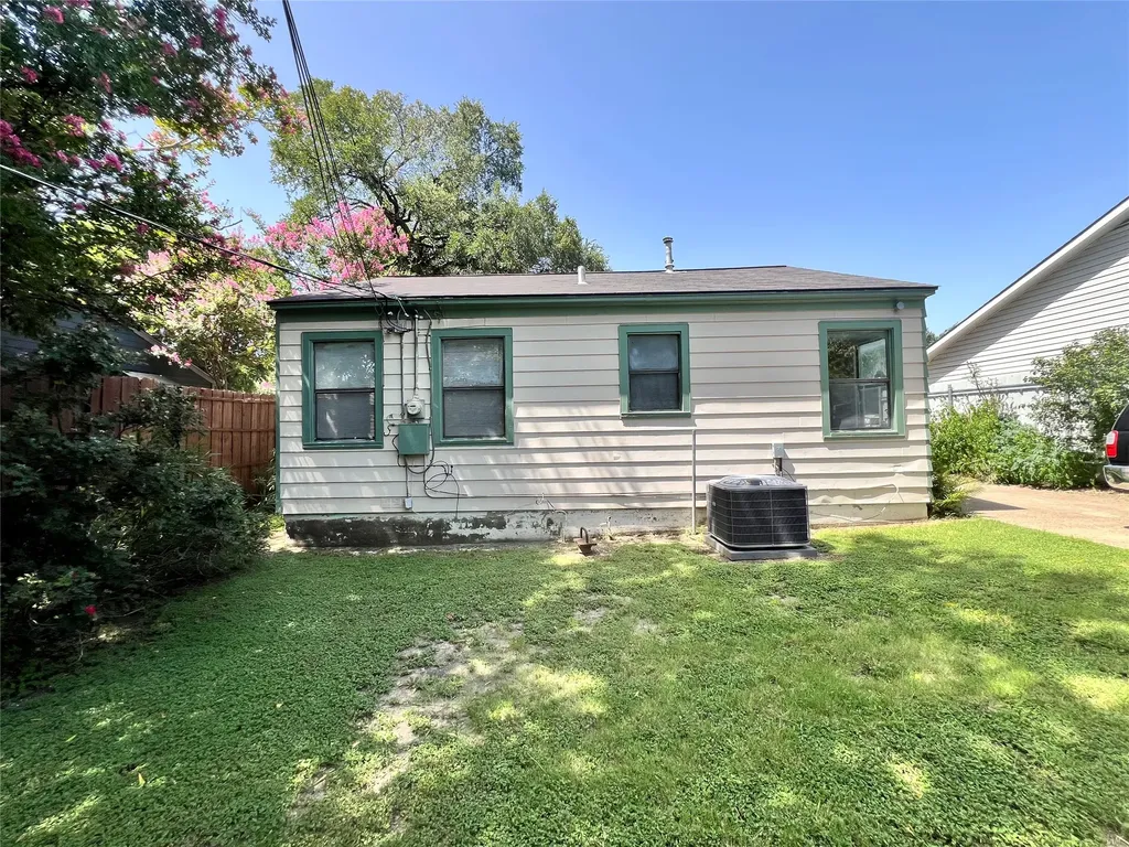 6714 Day Street Dallas TX 75227