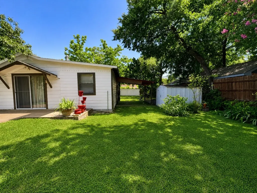 6714 Day Street Dallas TX 75227