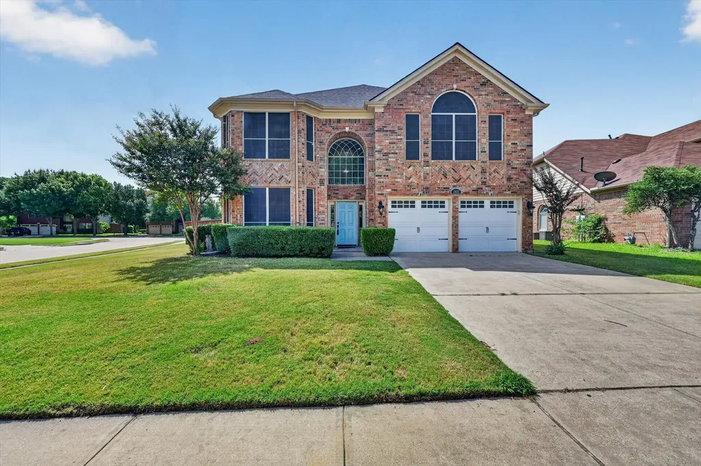 2633 Lakeside Drive Burleson TX 76028