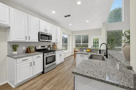 2633 Lakeside Drive Burleson TX 76028
