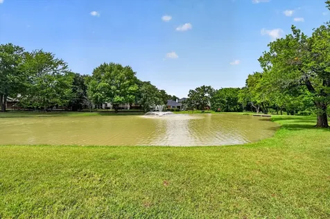 2633 Lakeside Drive Burleson TX 76028