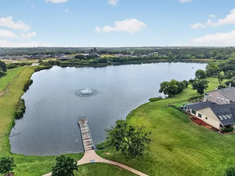 2633 Lakeside Drive Burleson TX 76028