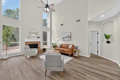 2633 Lakeside Drive Burleson TX 76028