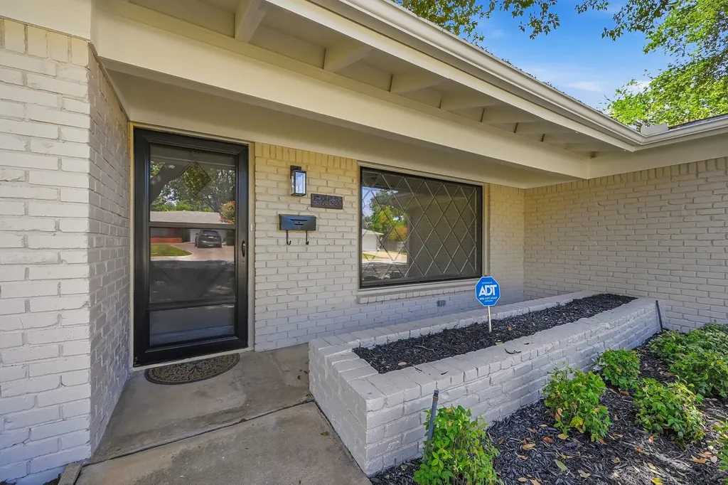 5253 Ruston Avenue Fort Worth TX 76133